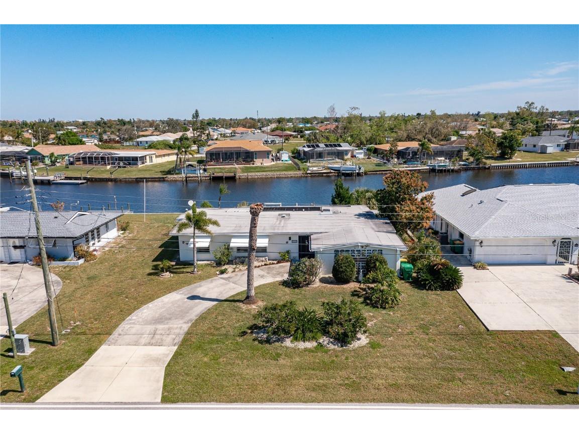 217 W Tarpon Boulevard NW Port Charlotte FL 33952 C7503140 image1