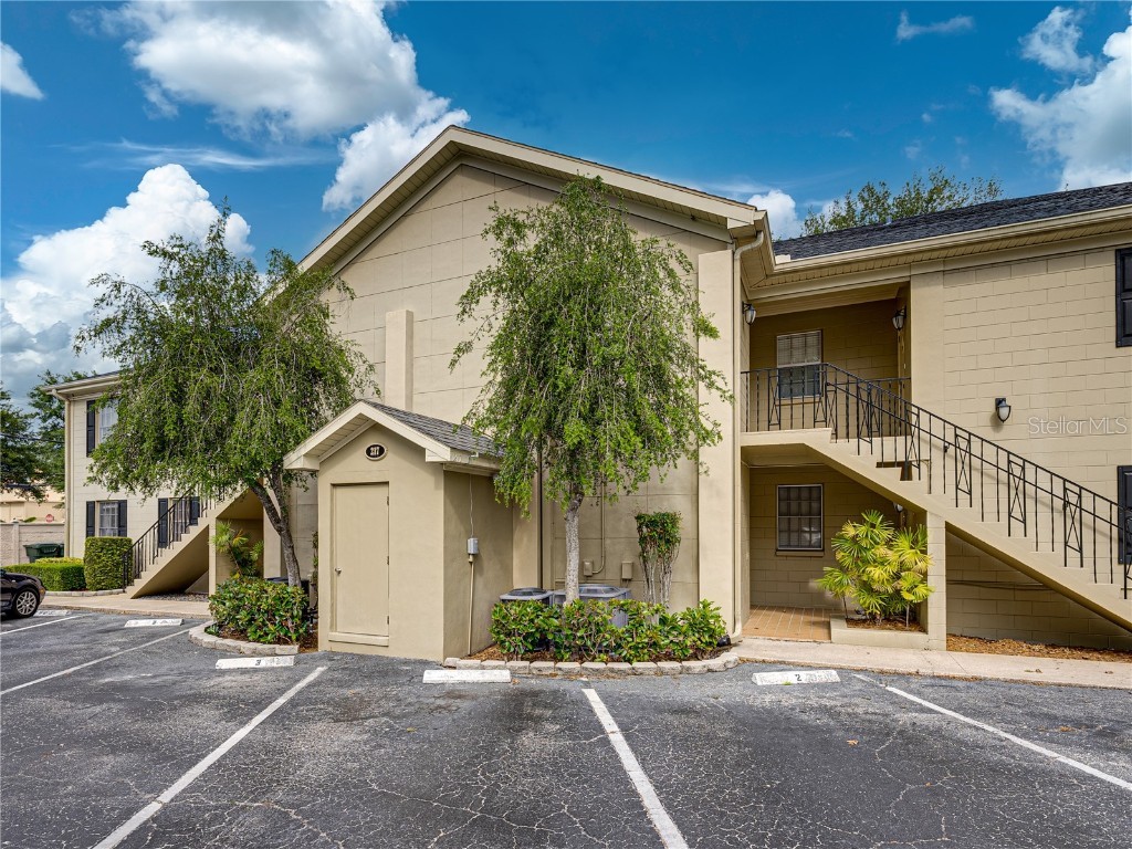 217 Windsor Street #8B Lakeland FL 33803 L4934450 image1