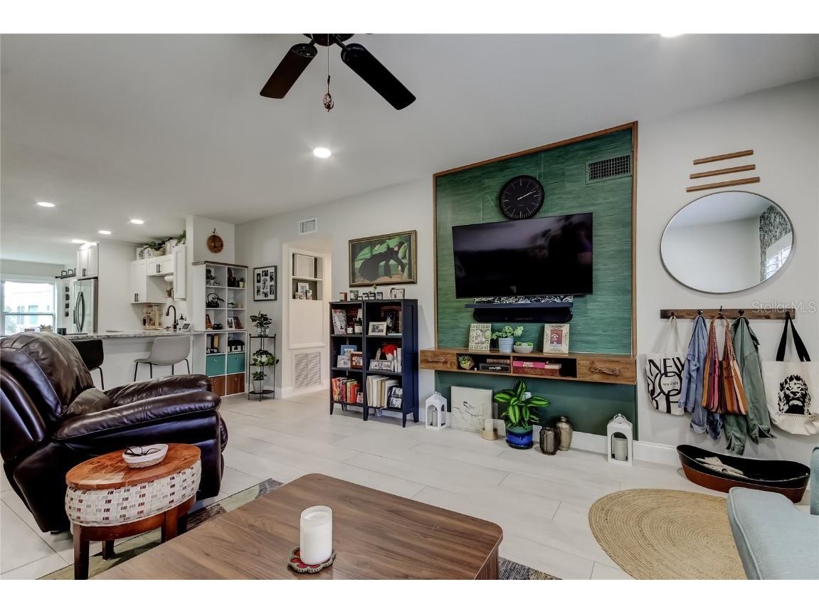 2170 Americus Boulevard N #64 Clearwater FL 33763 TB8442184 image3