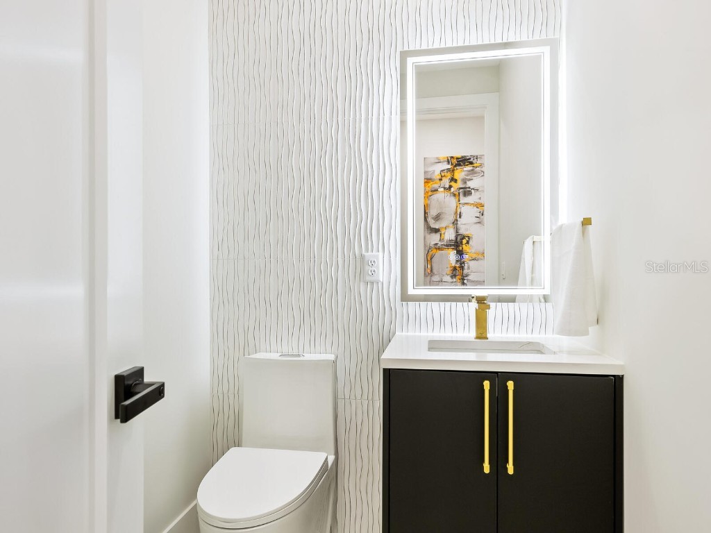 2170 Fruitville Road Sarasota FL 34237 A4620441 image13