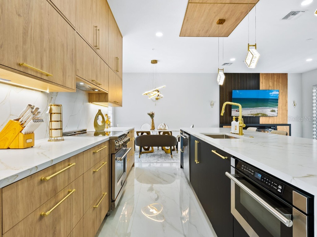 2170 Fruitville Road Sarasota FL 34237 A4620441 image18