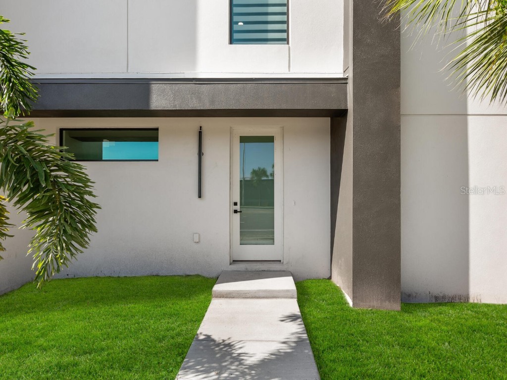 2170 Fruitville Road Sarasota FL 34237 A4620441 image3