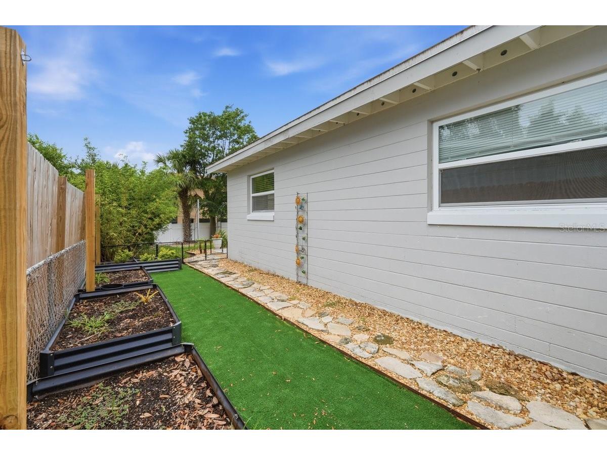 2170 Robinhood Trail South Daytona FL 32119 NS1088314 image43