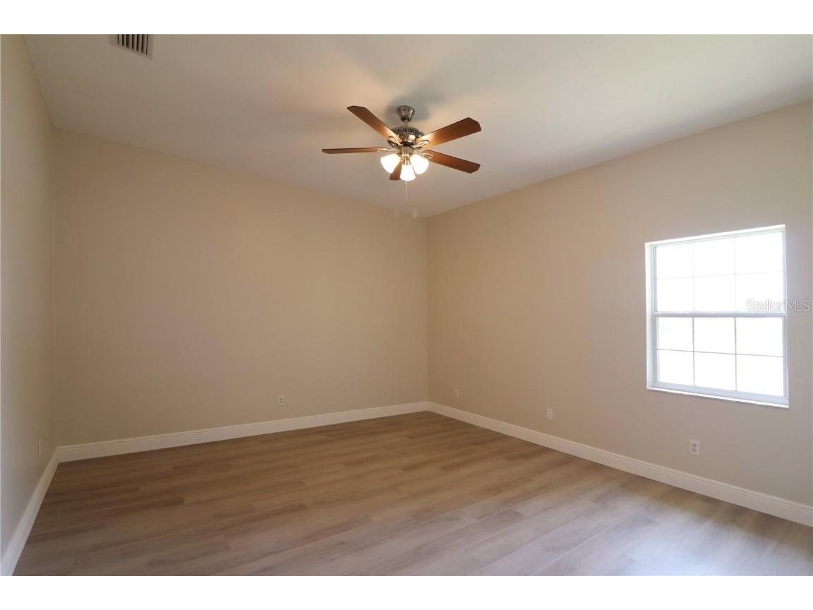 21716 King John Street Leesburg FL 34748 - ROYAL LAKE G5103394 image9