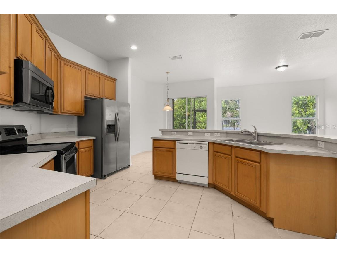 2172 The Oaks Boulevard Kissimmee FL 34746 S5134772 image25