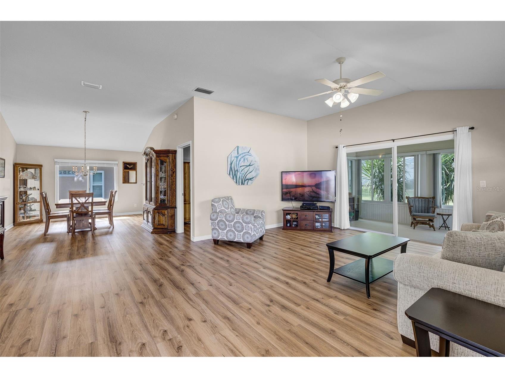 21737 King John Street Leesburg FL 34748 - ROYAL LAKE G5101951 image5