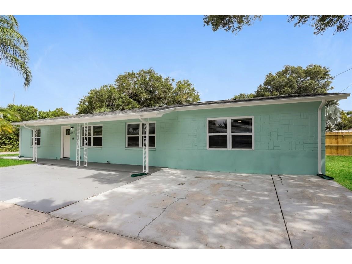 2175 42nd Avenue N Saint Petersburg FL 33714 T3419134 image1