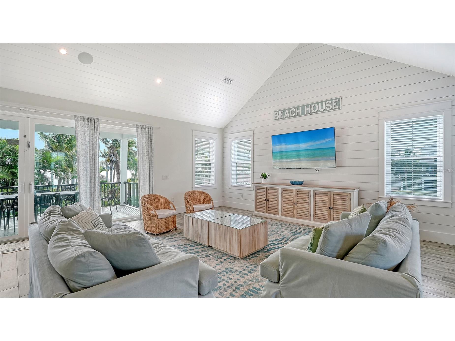 2175 Avenue A Bradenton Beach FL 34217 A4678111 image10