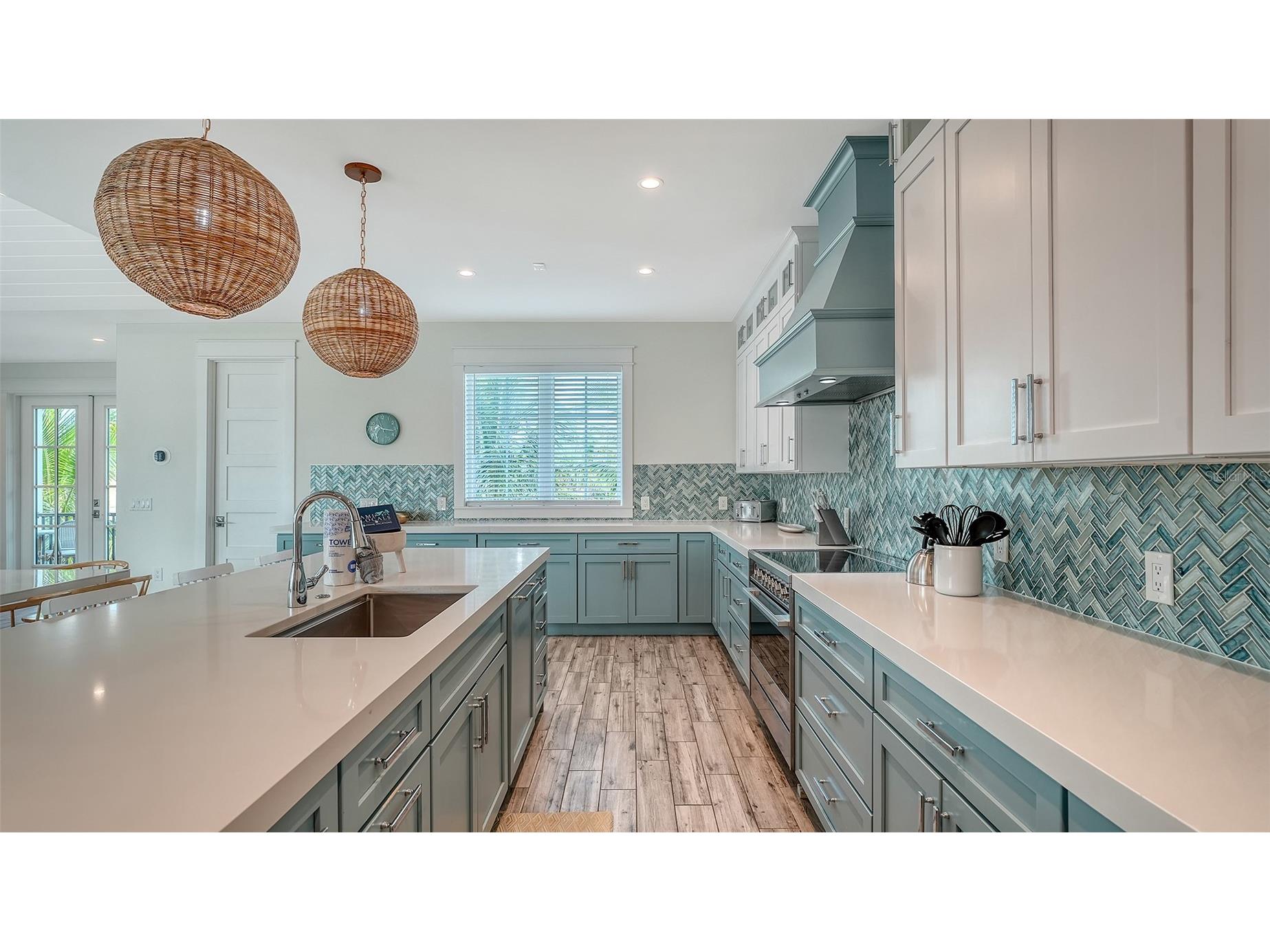 2175 Avenue A Bradenton Beach FL 34217 A4678111 image16