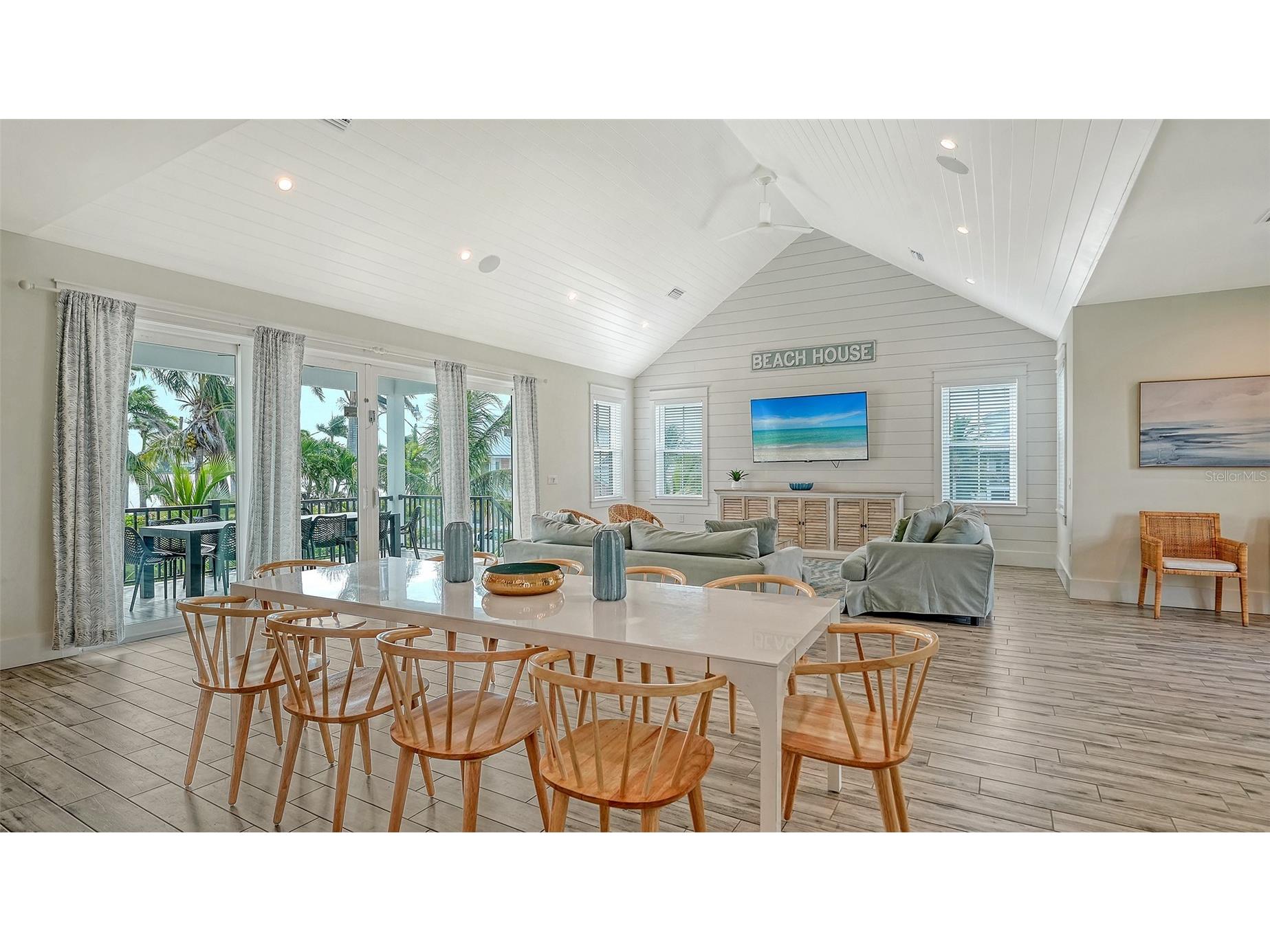 2175 Avenue A Bradenton Beach FL 34217 A4678111 image18