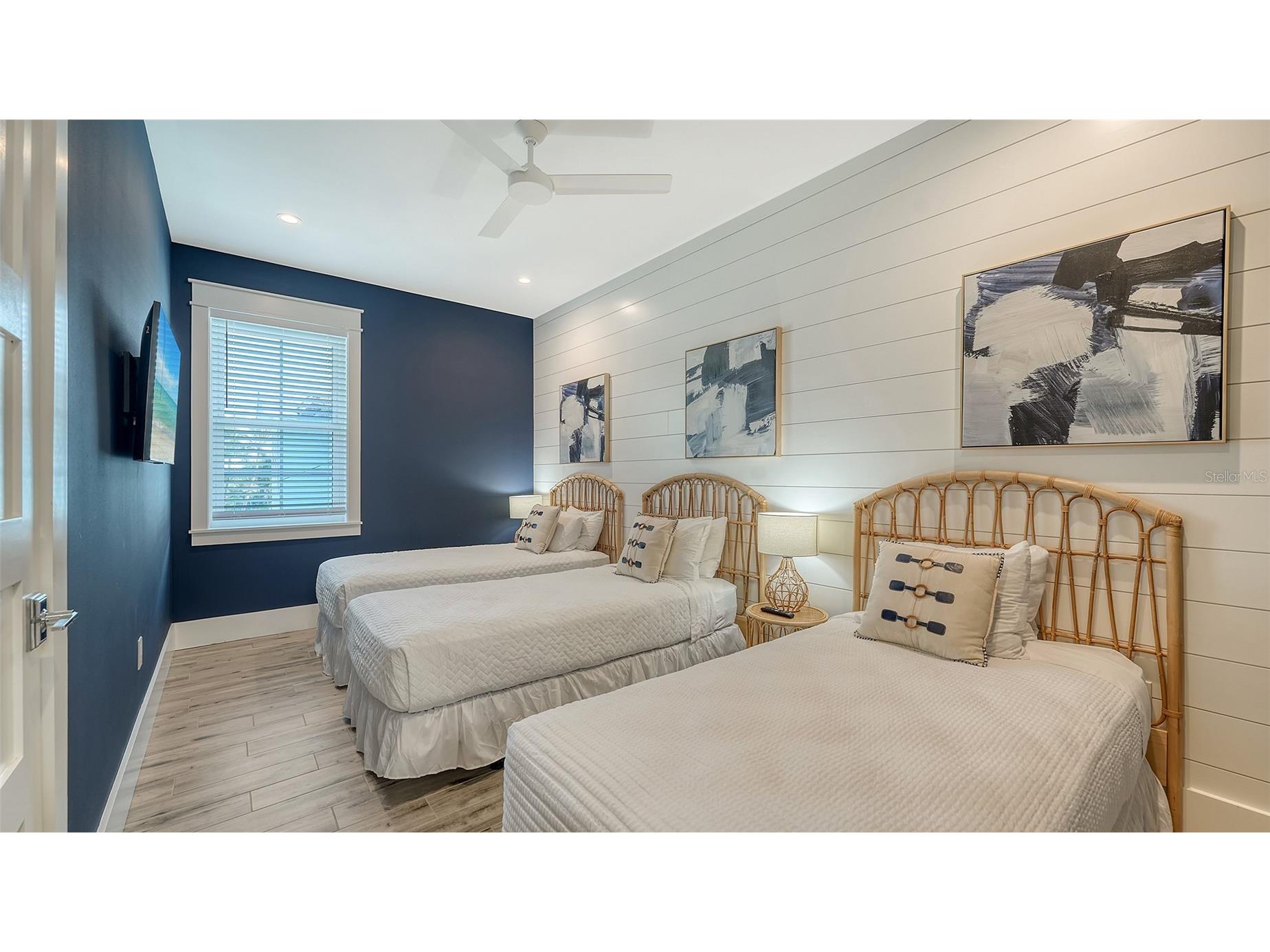 2175 Avenue A Bradenton Beach FL 34217 A4678111 image29