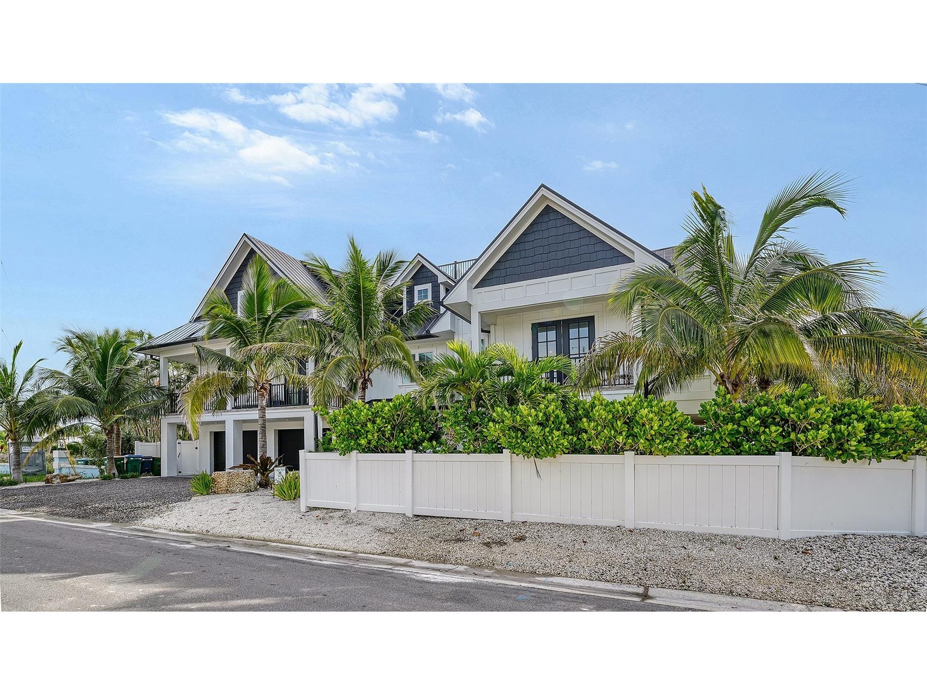 2175 Avenue A Bradenton Beach FL 34217 A4678111 image3