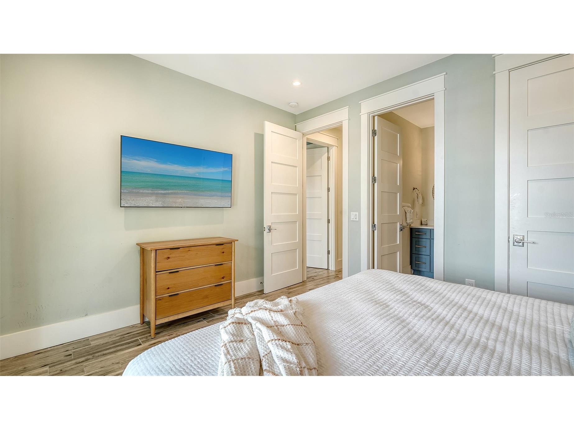 2175 Avenue A Bradenton Beach FL 34217 A4678111 image34