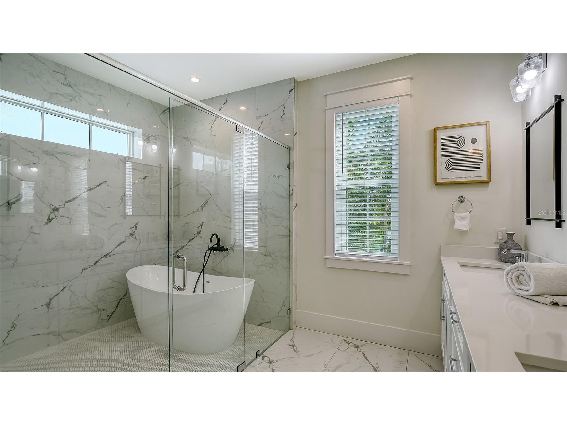 2175 Avenue A Bradenton Beach FL 34217 A4678111 image44