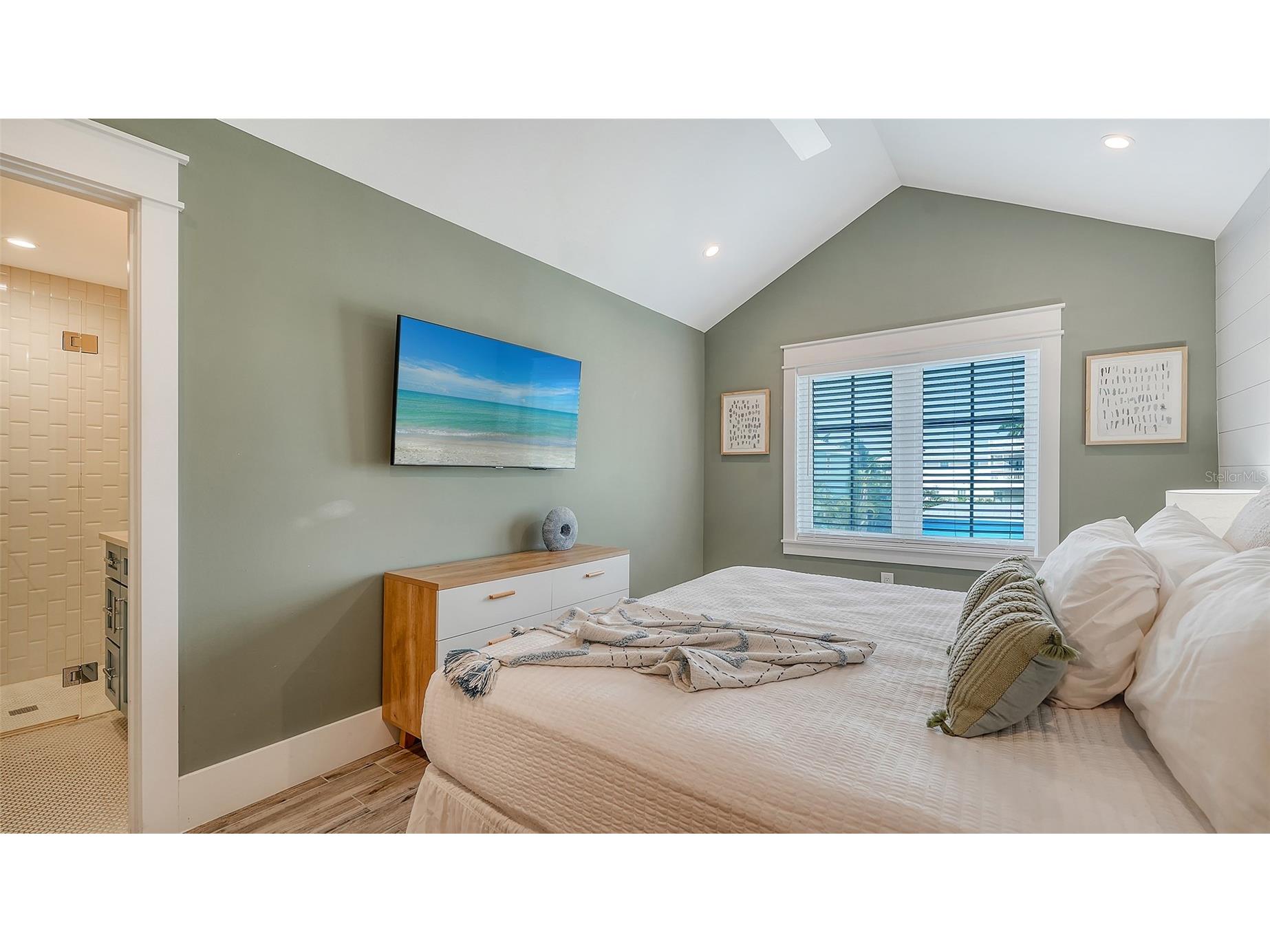 2175 Avenue A Bradenton Beach FL 34217 A4678111 image51