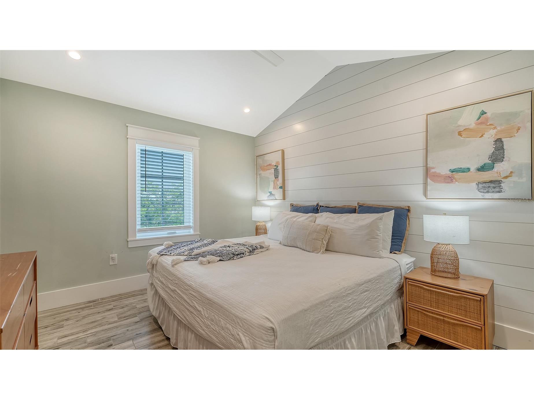 2175 Avenue A Bradenton Beach FL 34217 A4678111 image53