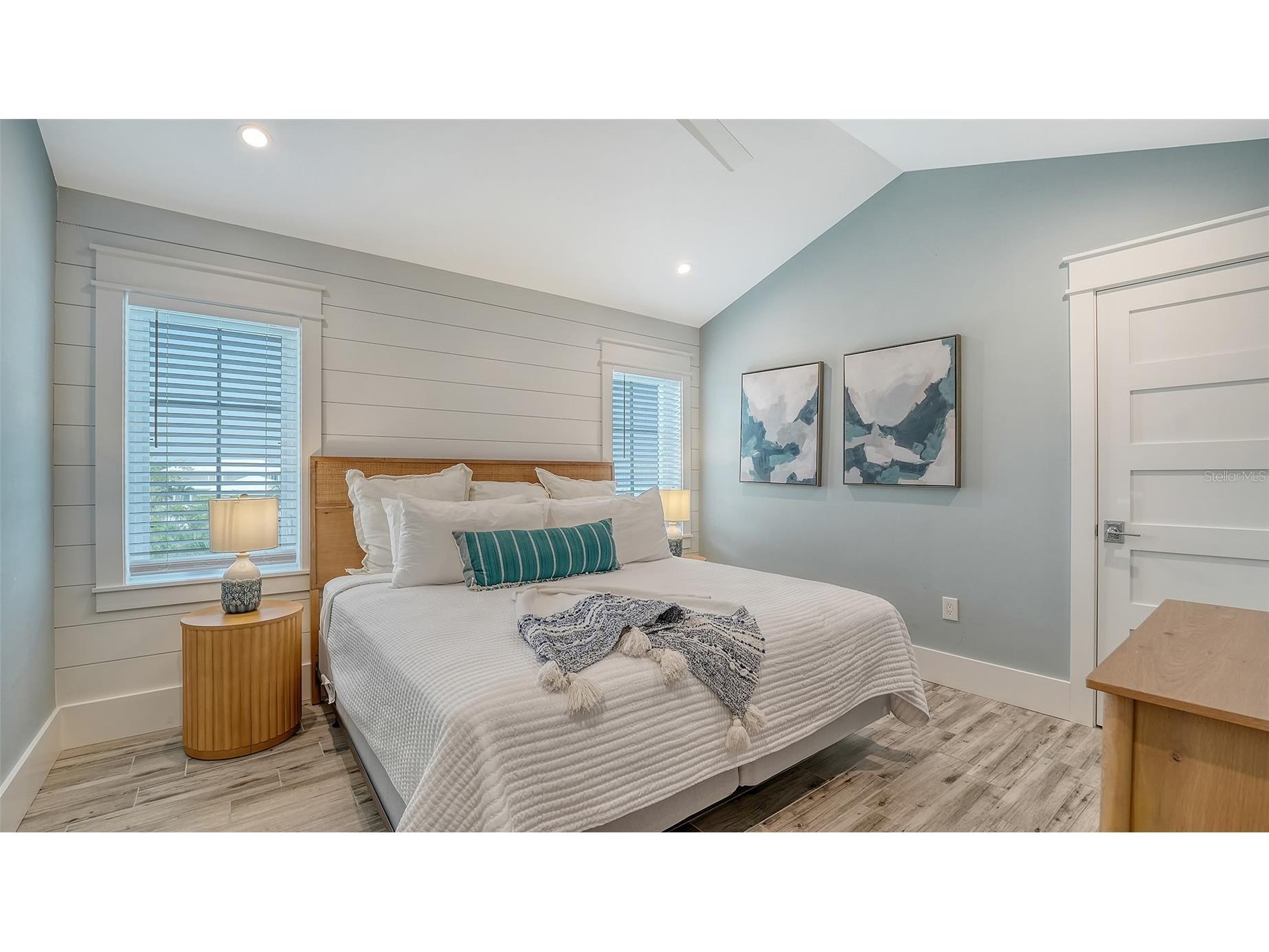 2175 Avenue A Bradenton Beach FL 34217 A4678111 image56