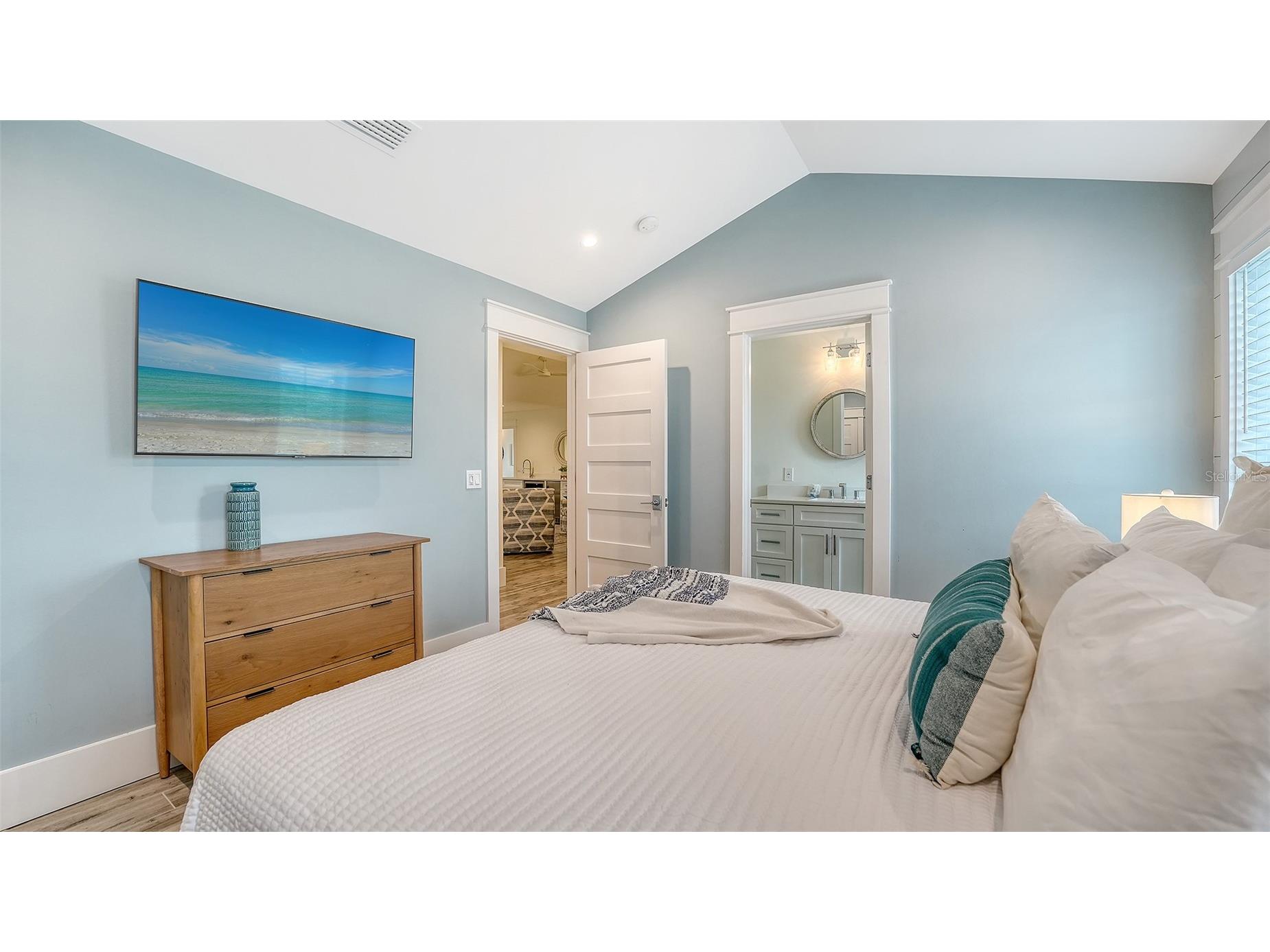 2175 Avenue A Bradenton Beach FL 34217 A4678111 image57