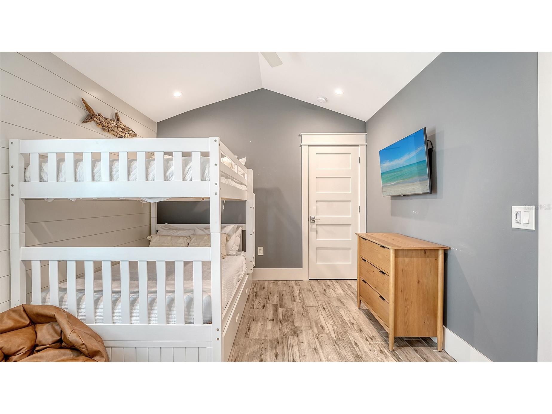 2175 Avenue A Bradenton Beach FL 34217 A4678111 image61