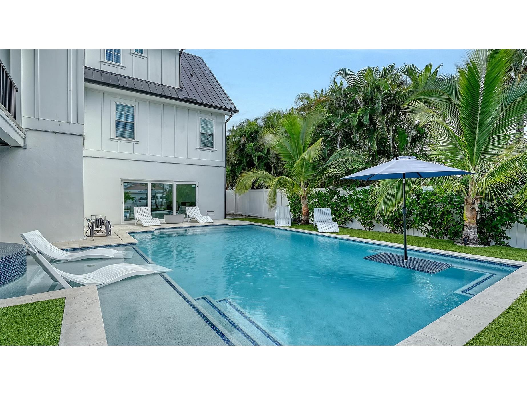 2175 Avenue A Bradenton Beach FL 34217 A4678111 image80