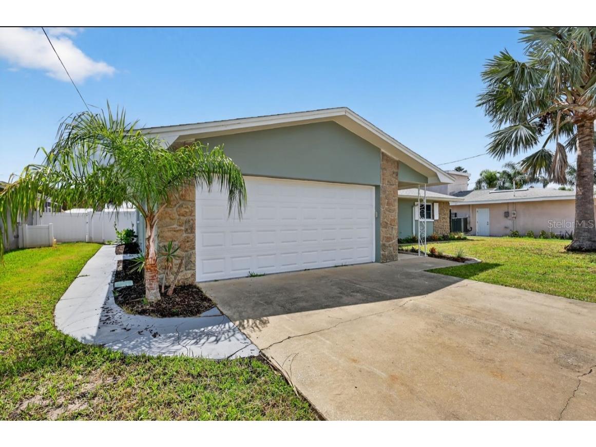 2175 Edythe Drive Dunedin FL 34698 W7875008 image2