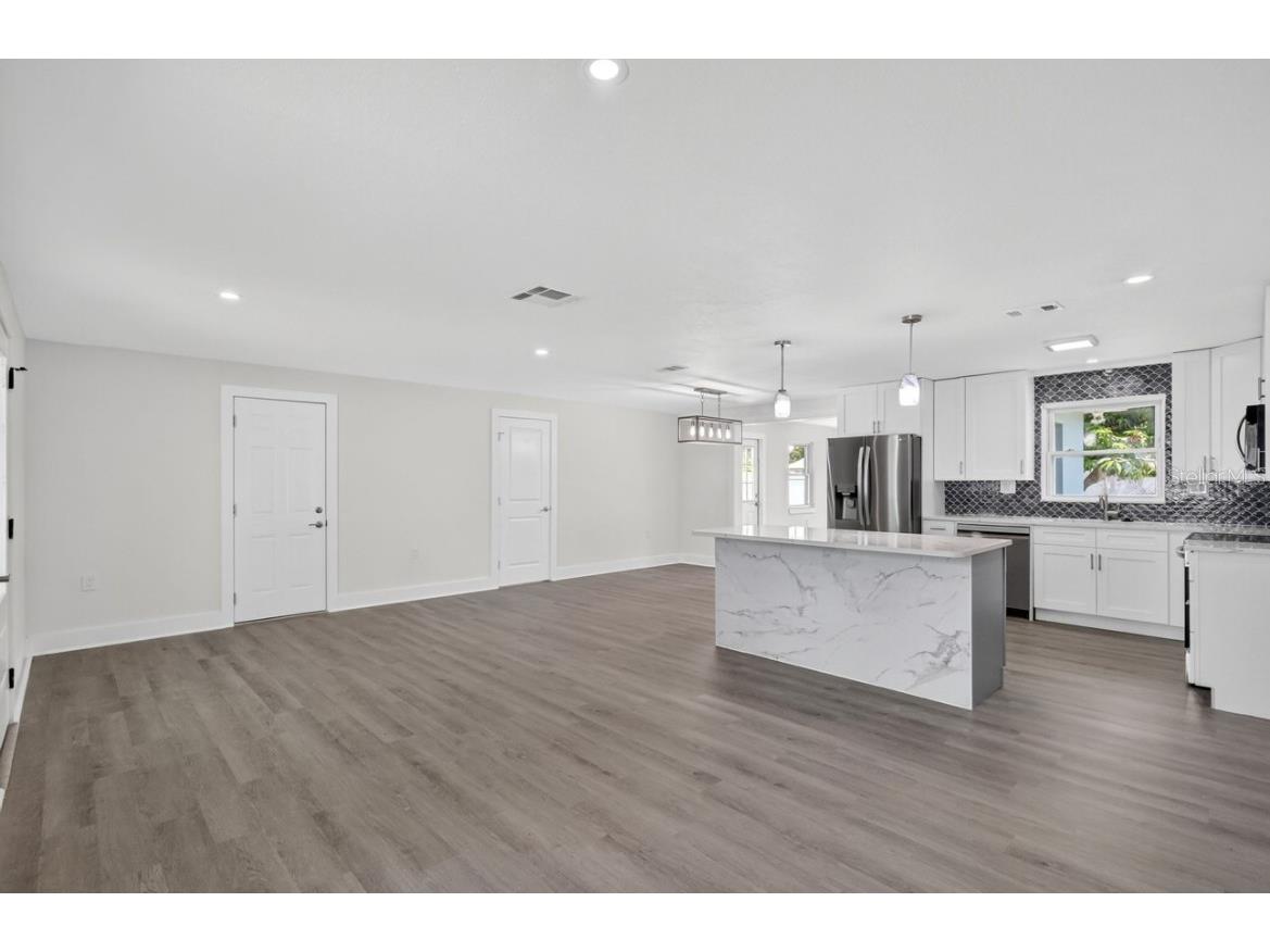 2175 Edythe Drive Dunedin FL 34698 W7875008 image5