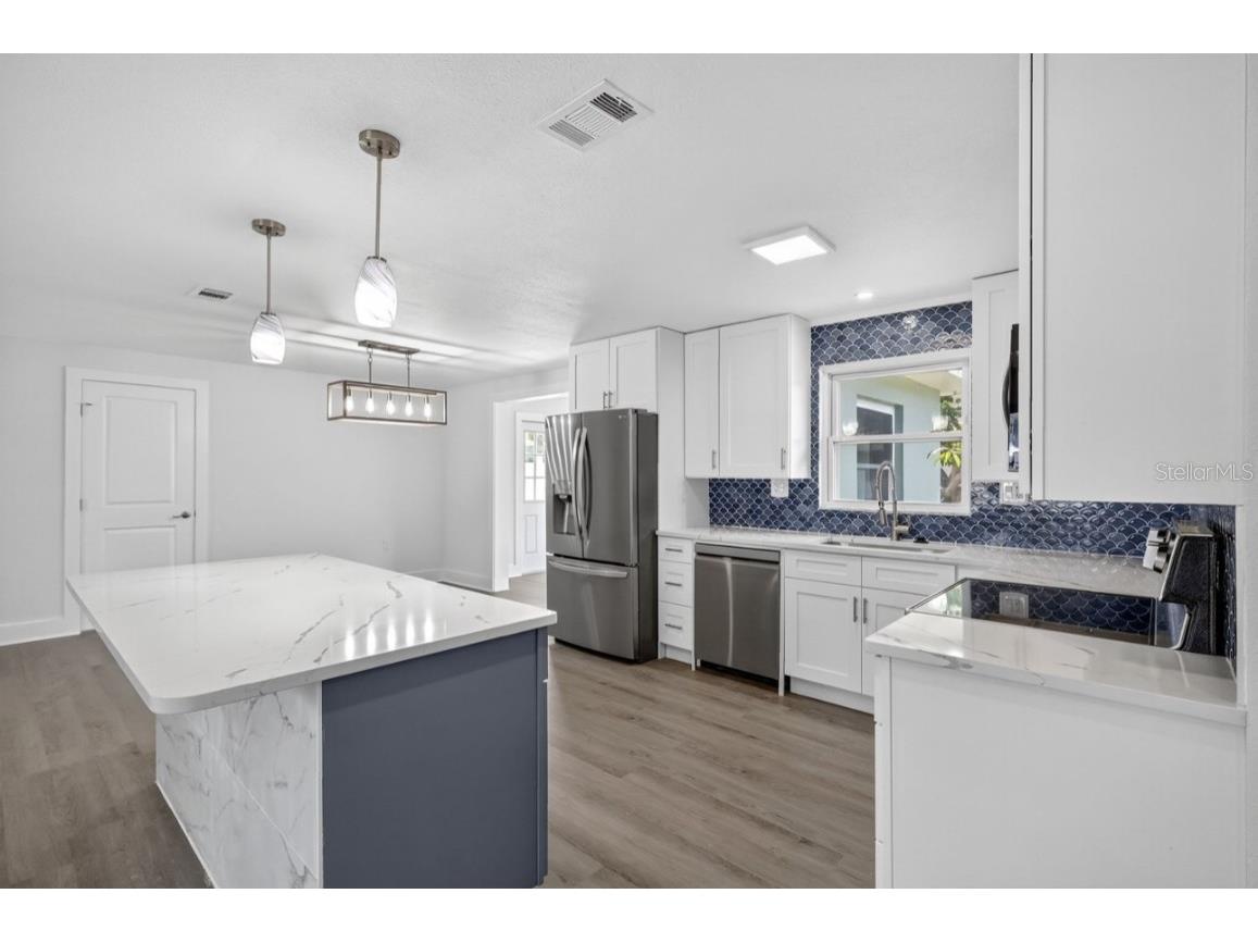 2175 Edythe Drive Dunedin FL 34698 W7875008 image8