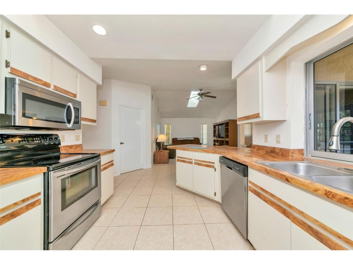 2176 Barksdale Street Port Charlotte FL 33948 - COURTLAND WATERWAY A4672149 image9