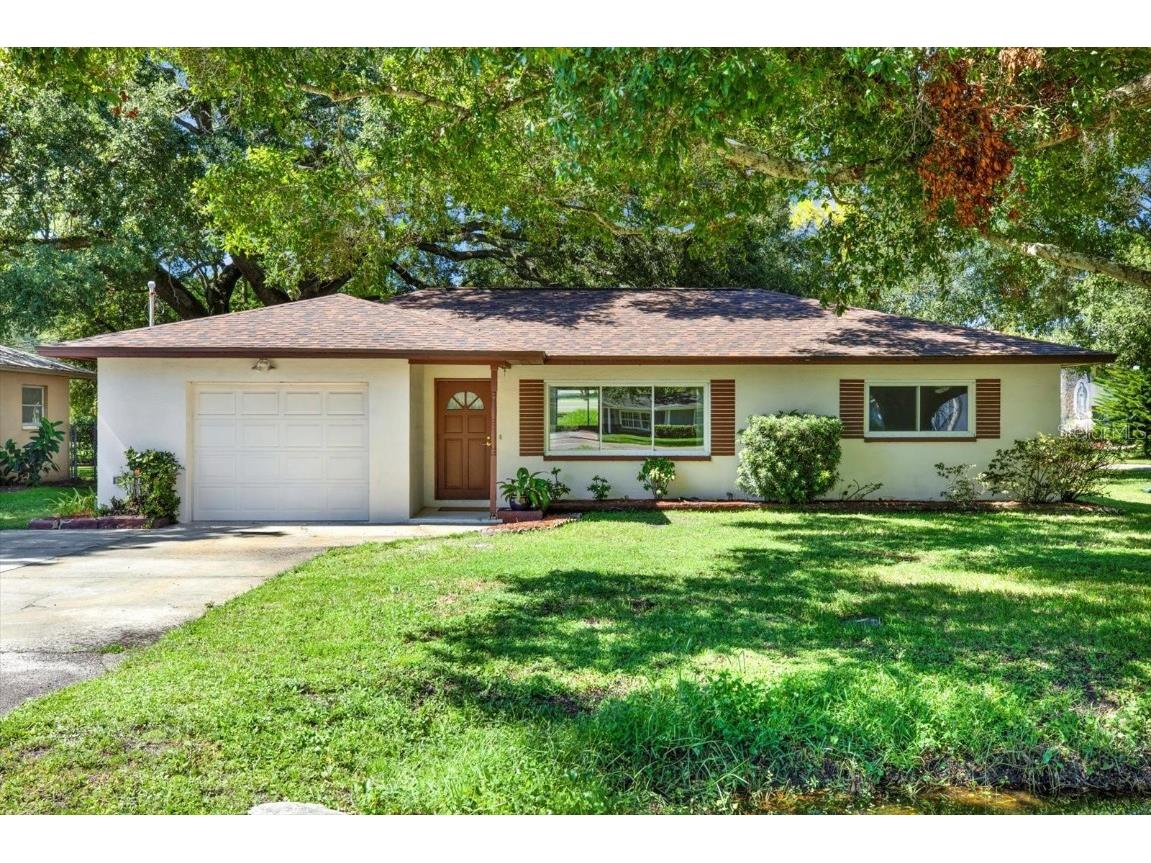 2176 NE Coachman Road Clearwater FL 33765 W7868636 image1