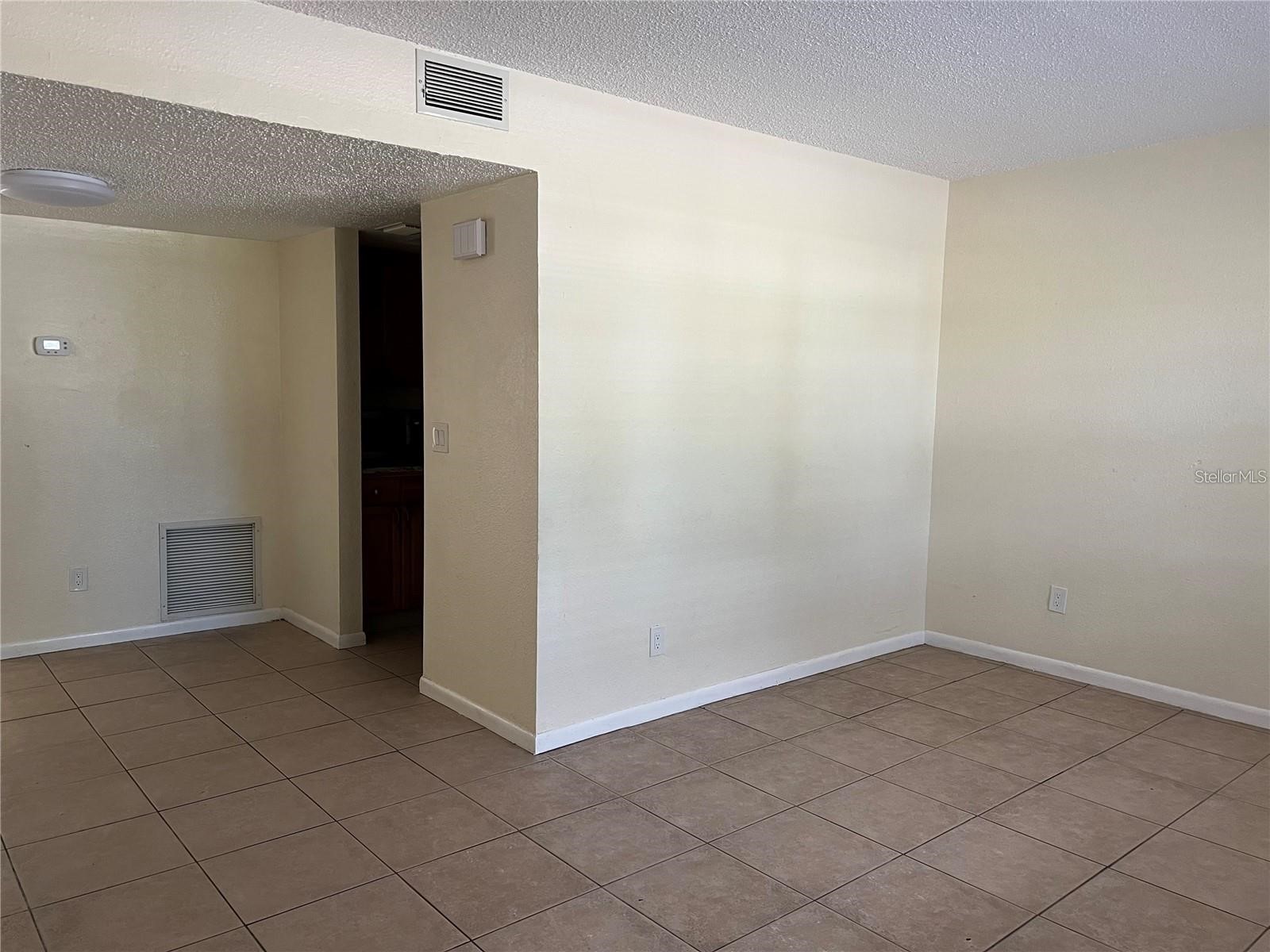 2176 Winchester Road N #2 Saint Petersburg FL 33710 TB8507568 image3