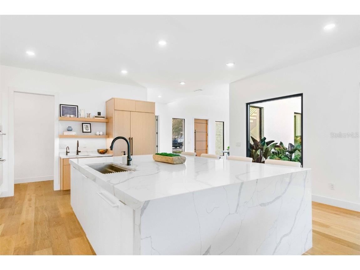 2177 Sunnyside Place Sarasota FL 34239 A4674289 image15