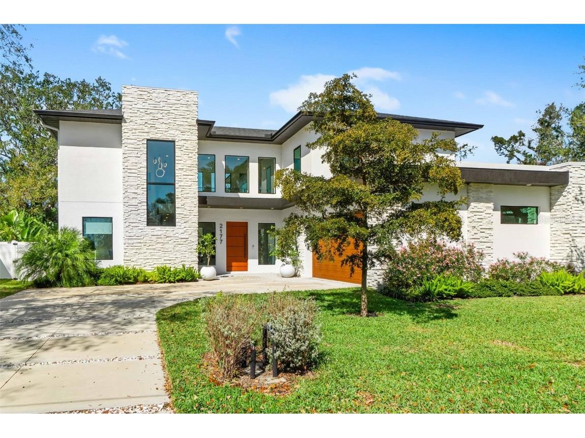 2177 Sunnyside Place Sarasota FL 34239 A4674289 image2