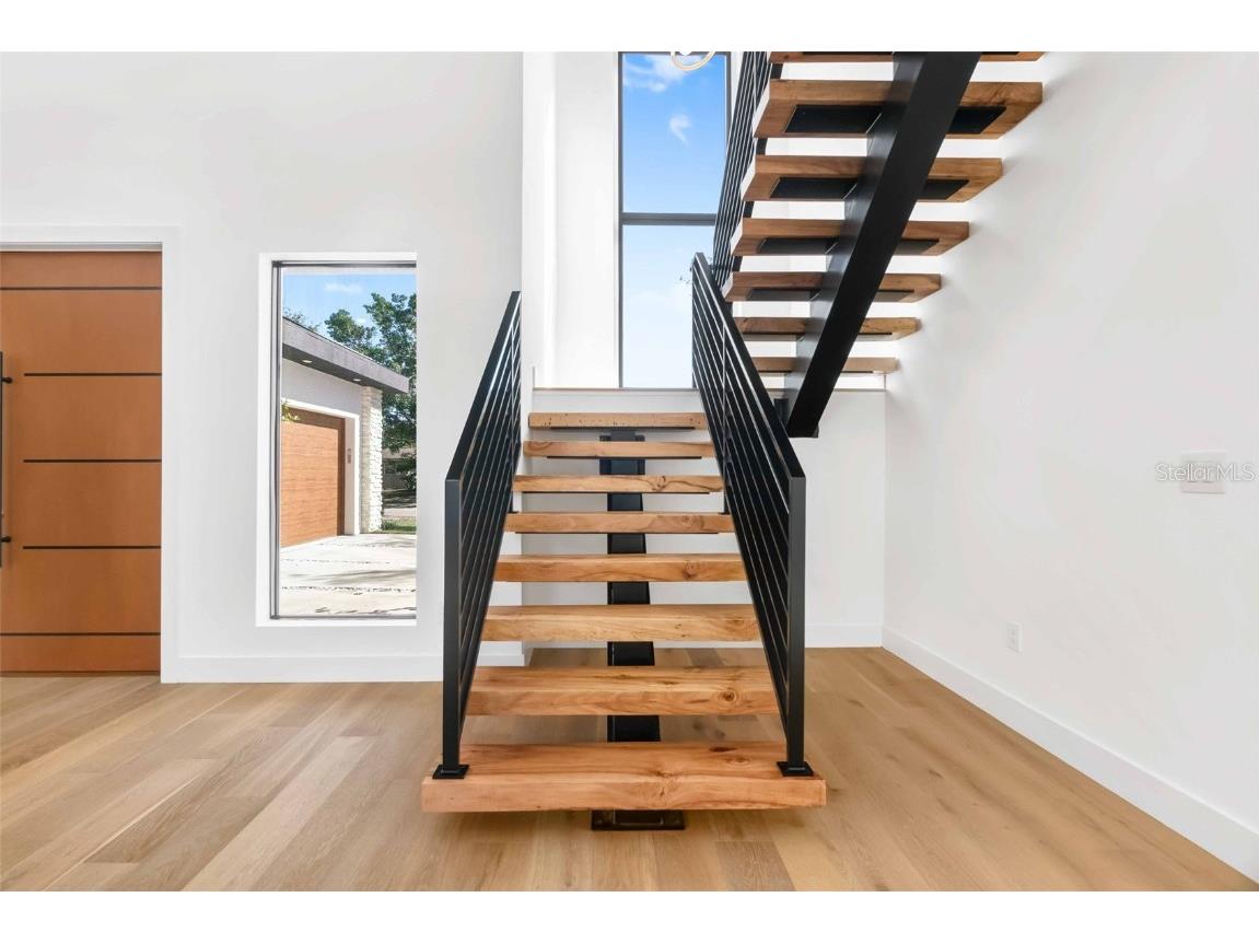 2177 Sunnyside Place Sarasota FL 34239 A4674289 image27