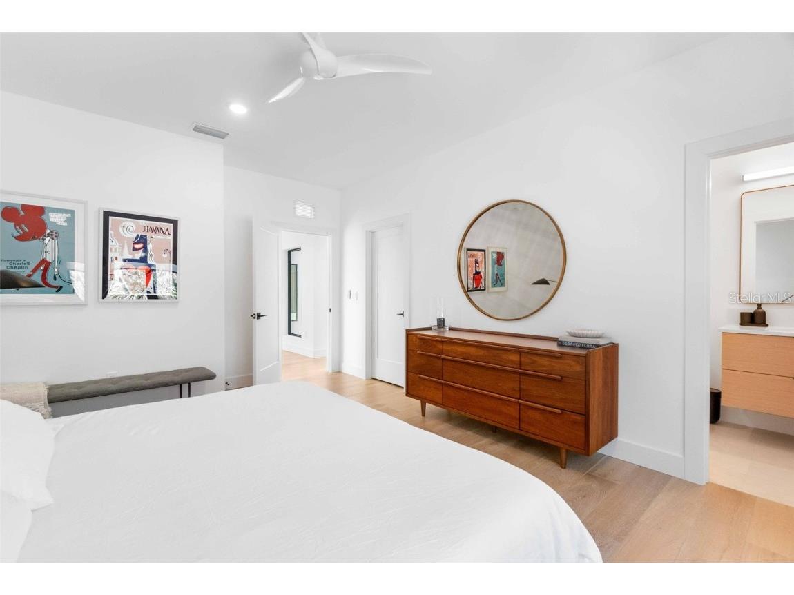 2177 Sunnyside Place Sarasota FL 34239 A4674289 image37