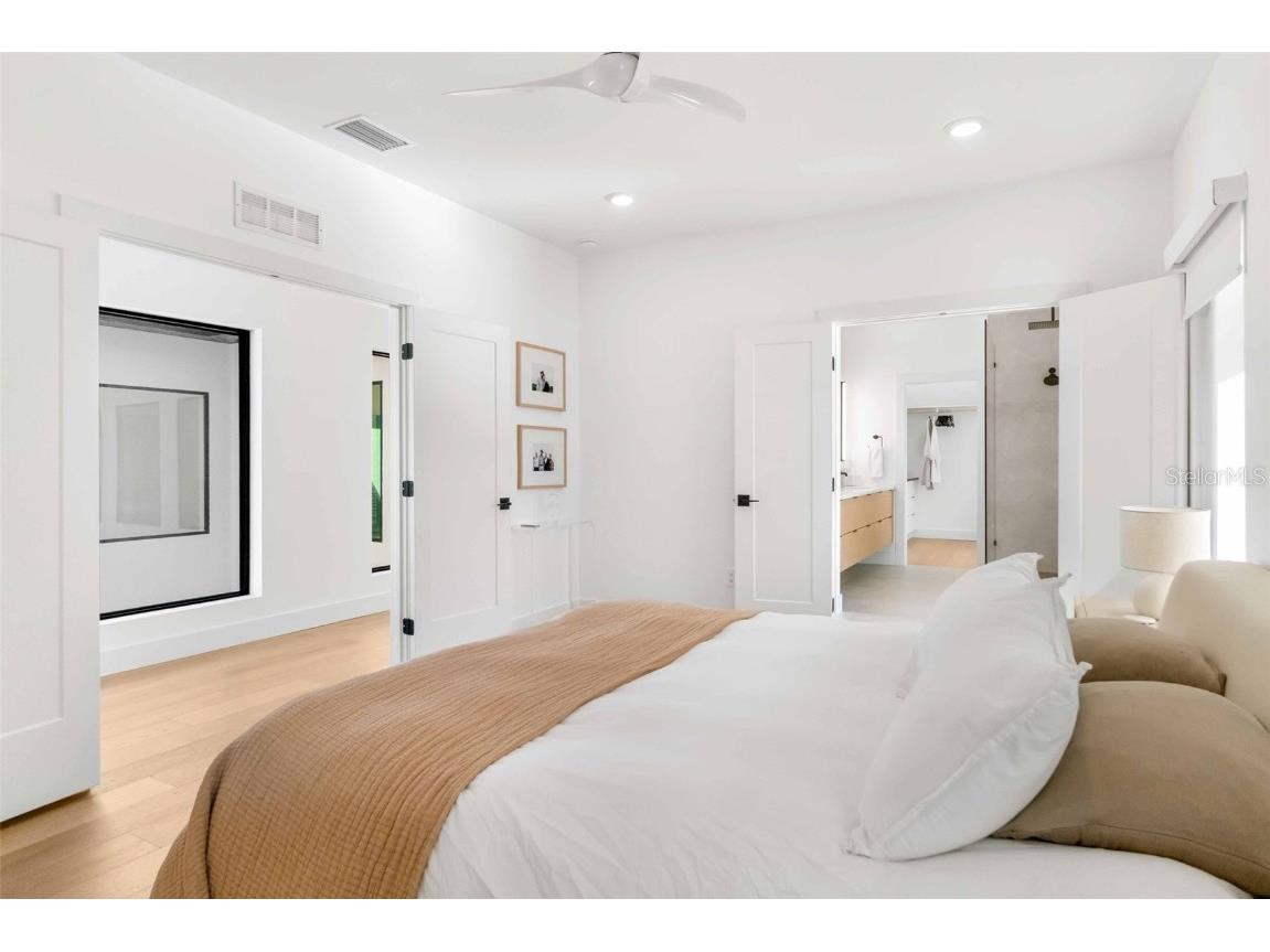 2177 Sunnyside Place Sarasota FL 34239 A4674289 image44