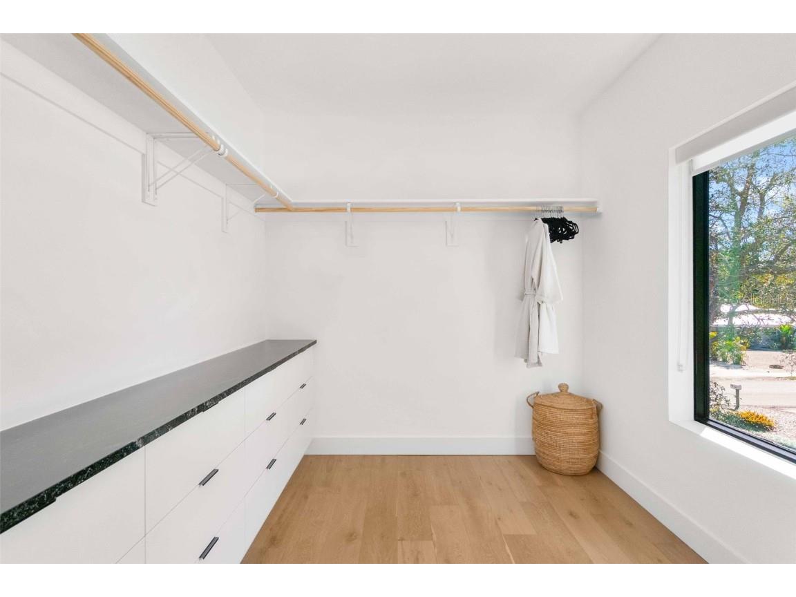 2177 Sunnyside Place Sarasota FL 34239 A4674289 image49