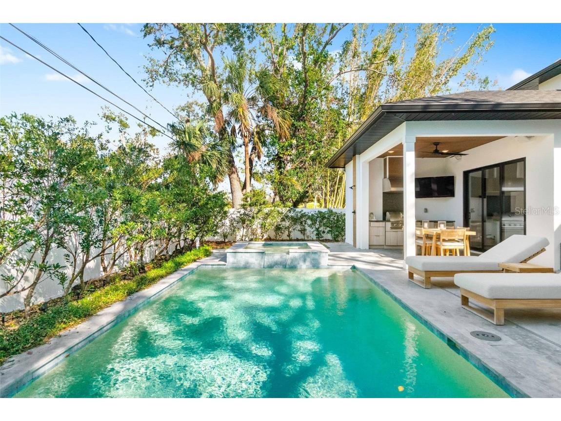 2177 Sunnyside Place Sarasota FL 34239 A4674289 image70