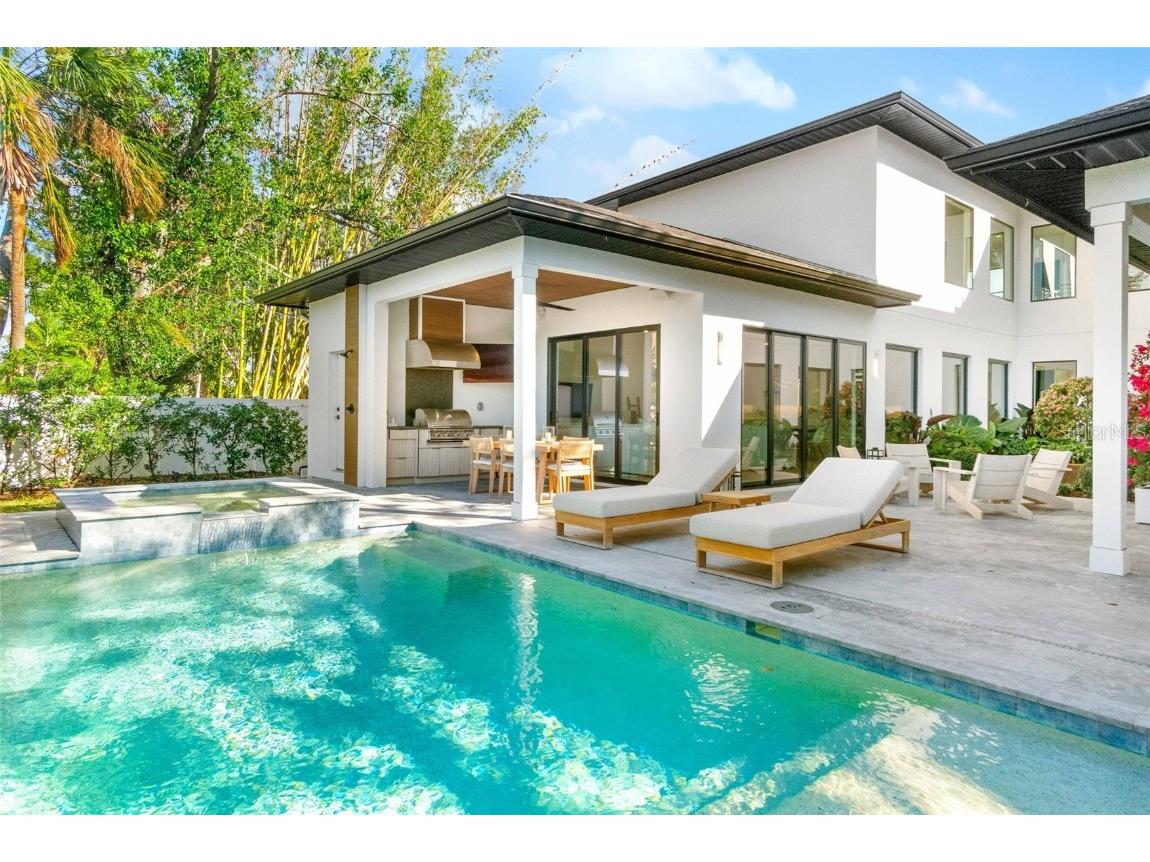 2177 Sunnyside Place Sarasota FL 34239 A4674289 image71