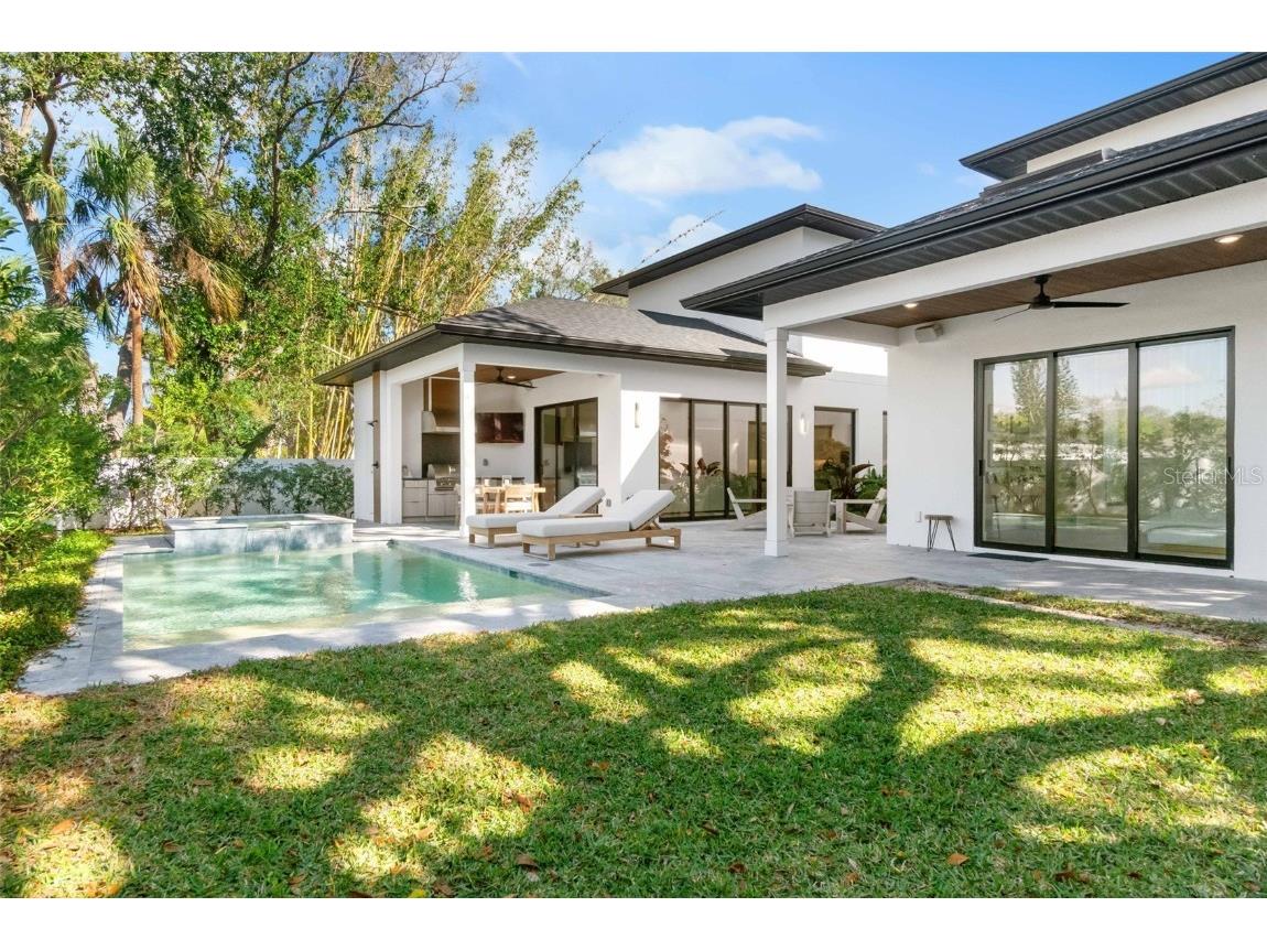 2177 Sunnyside Place Sarasota FL 34239 A4674289 image72