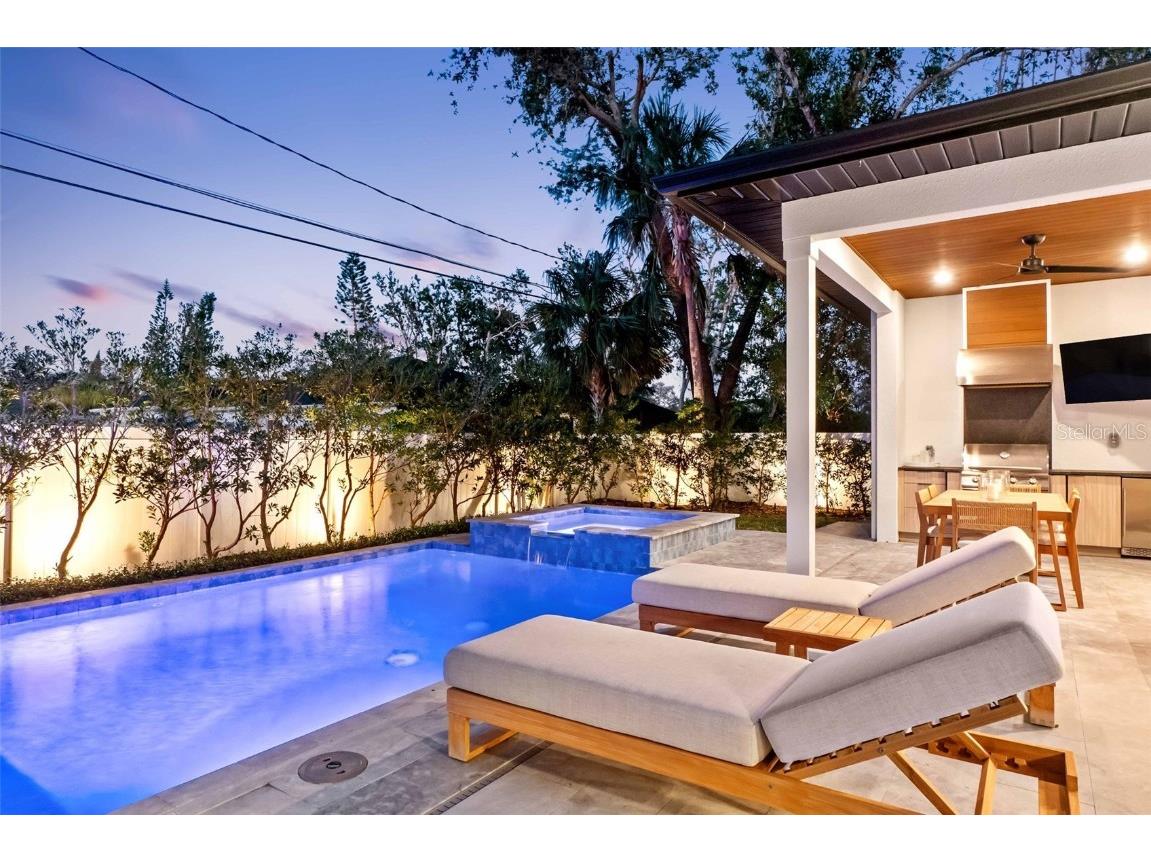 2177 Sunnyside Place Sarasota FL 34239 A4674289 image86