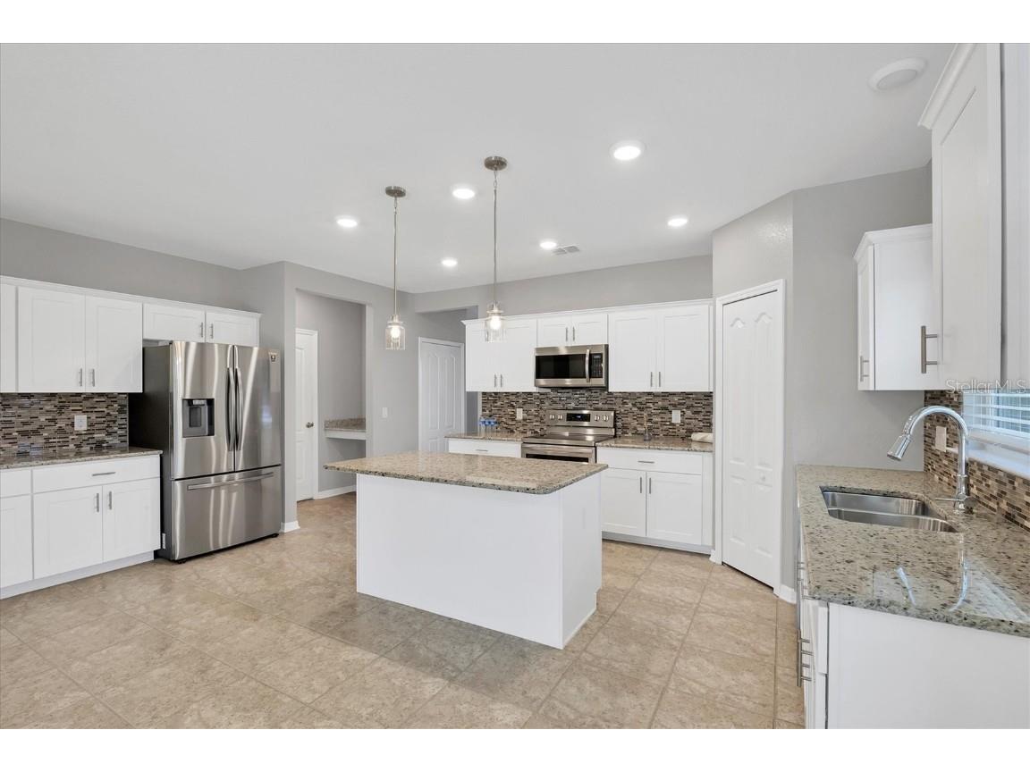 2179 W Price Blvd North Port FL 34286 A4630949 image8