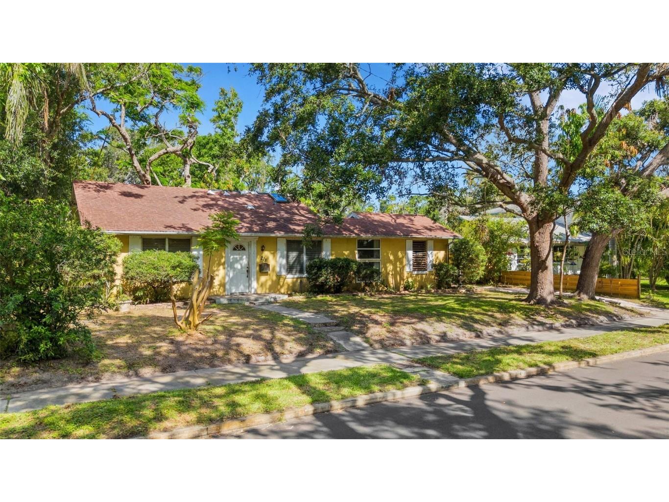 218 32nd Street W Bradenton FL 34205 A4656989 image1