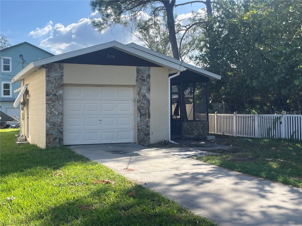 218 47th Avenue N Saint Petersburg FL 33703 TB8314929 image1