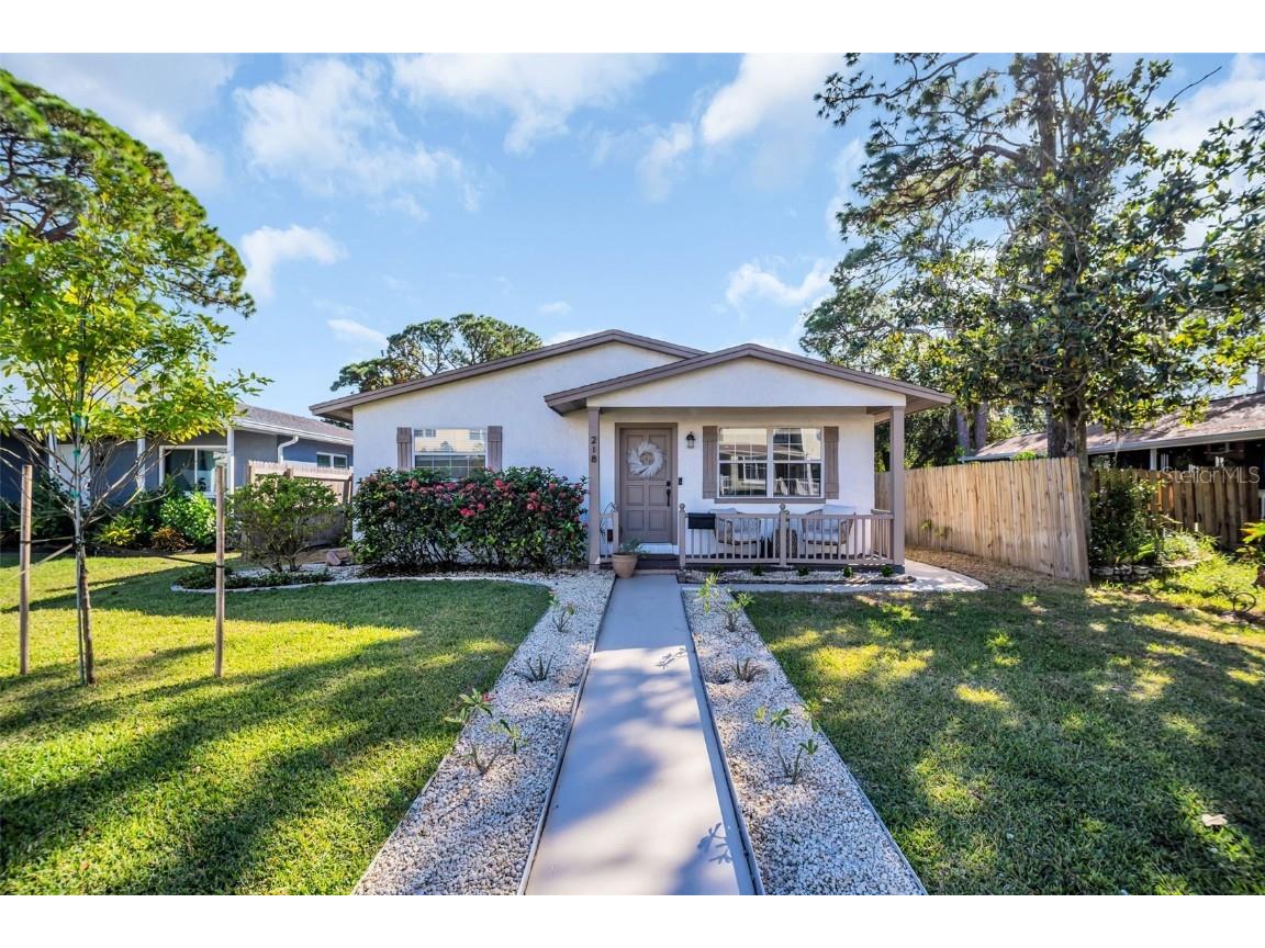 218 49th Avenue N Saint Petersburg FL 33703 TB8435096 image1