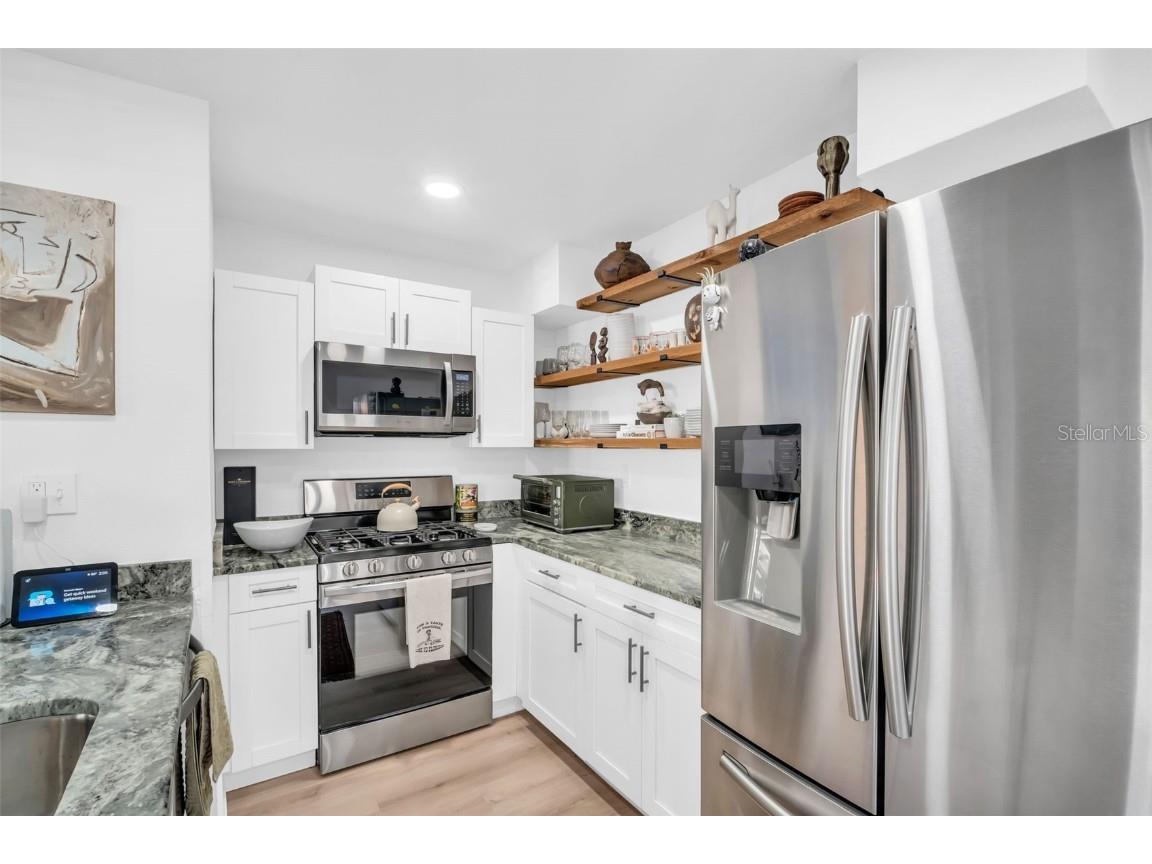 218 49th Avenue N Saint Petersburg FL 33703 TB8435096 image11