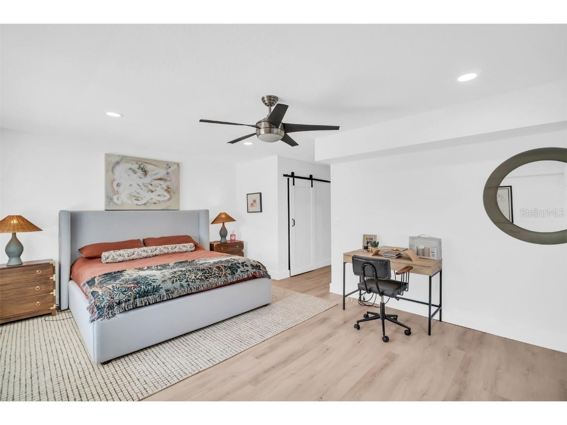 218 49th Avenue N Saint Petersburg FL 33703 TB8435096 image19