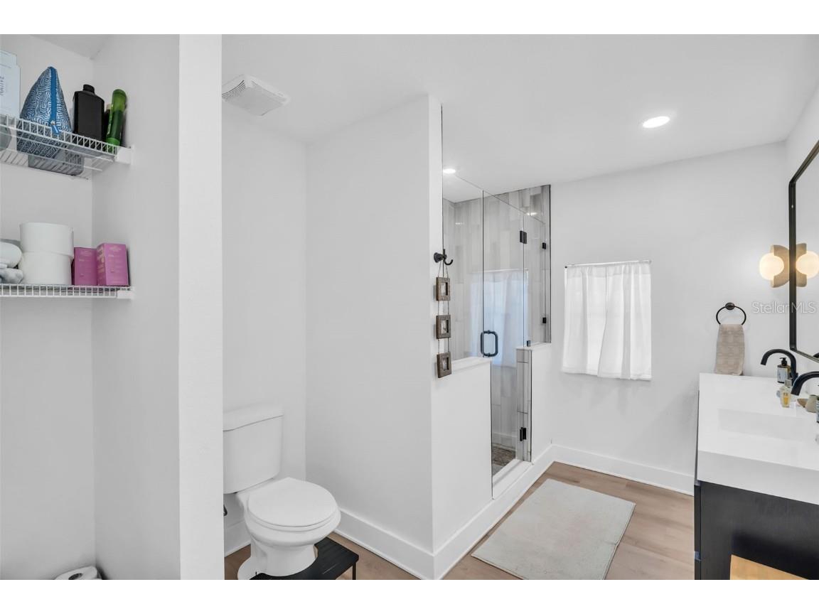 218 49th Avenue N Saint Petersburg FL 33703 TB8435096 image22