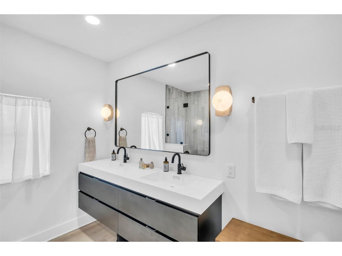 218 49th Avenue N Saint Petersburg FL 33703 TB8435096 image23