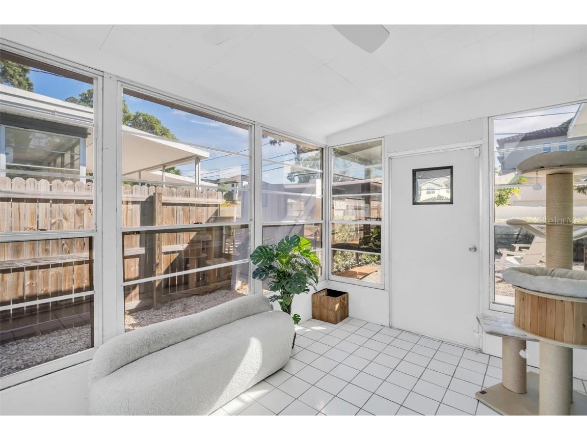 218 49th Avenue N Saint Petersburg FL 33703 TB8435096 image33