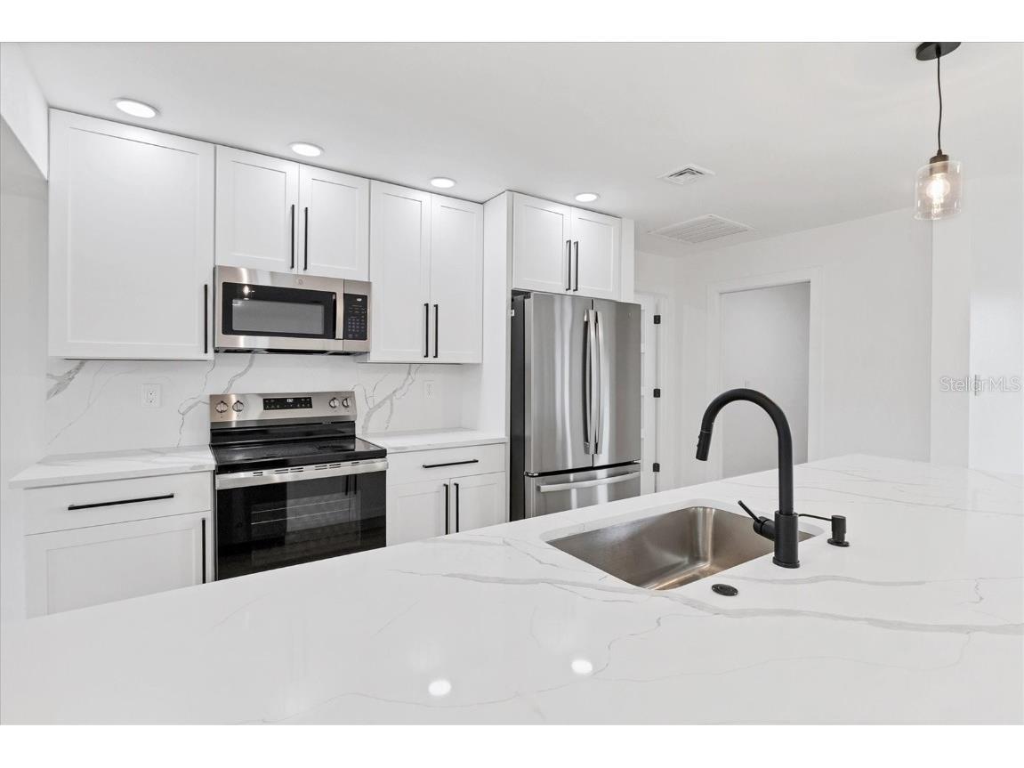 218 Alsace Avenue Venice FL 34293 N6141934 image10